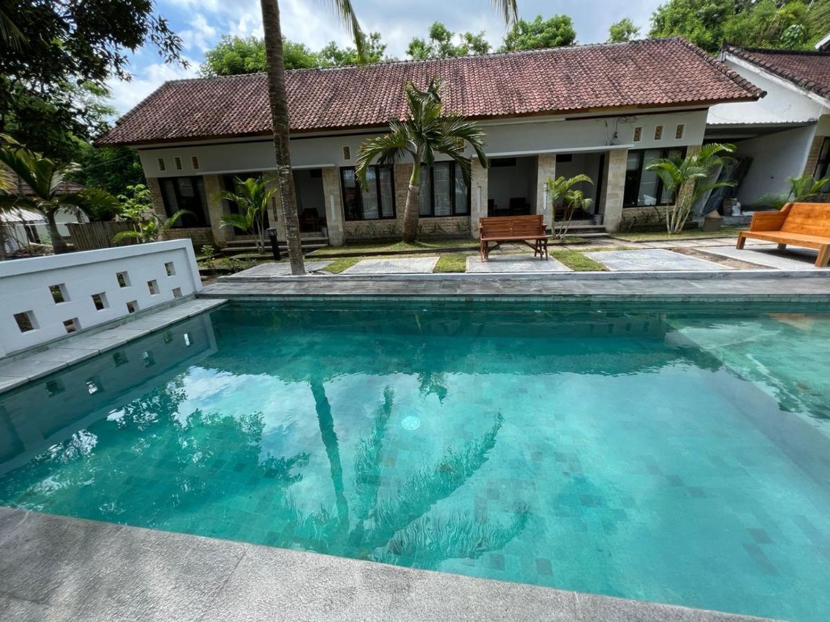 Kuta Circle Homestay Exterior foto