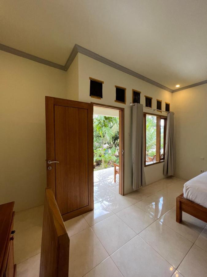 Kuta Circle Homestay Exterior foto