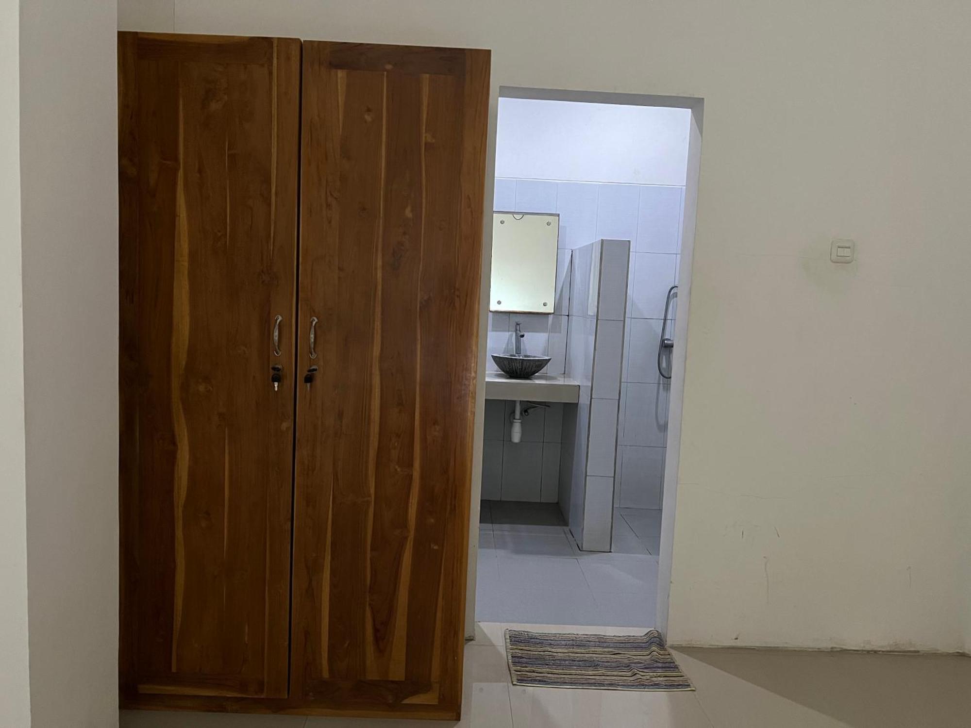 Kuta Circle Homestay Exterior foto