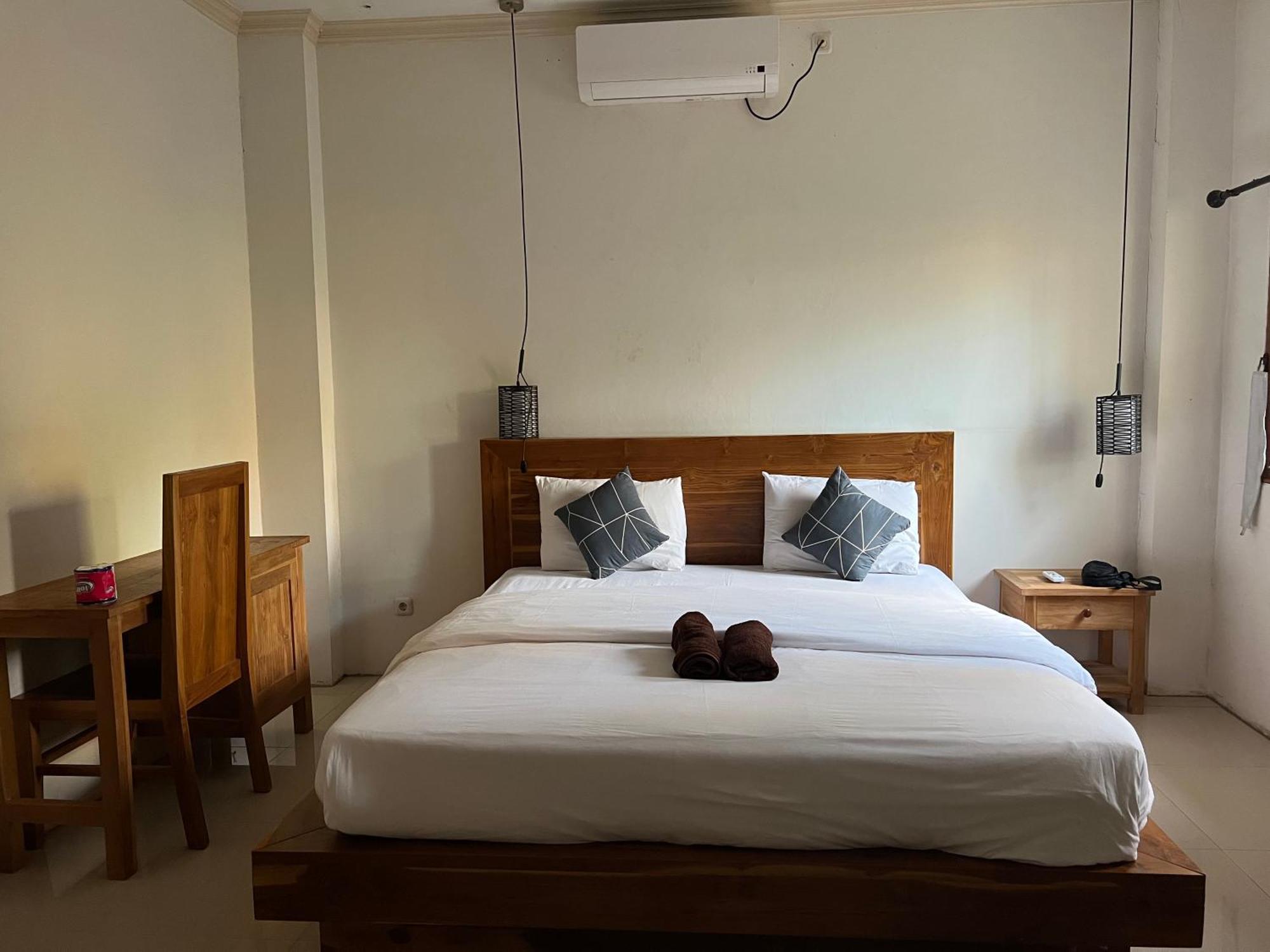 Kuta Circle Homestay Exterior foto