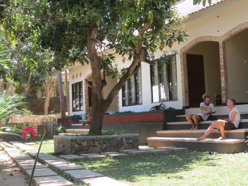 Kuta Circle Homestay Exterior foto