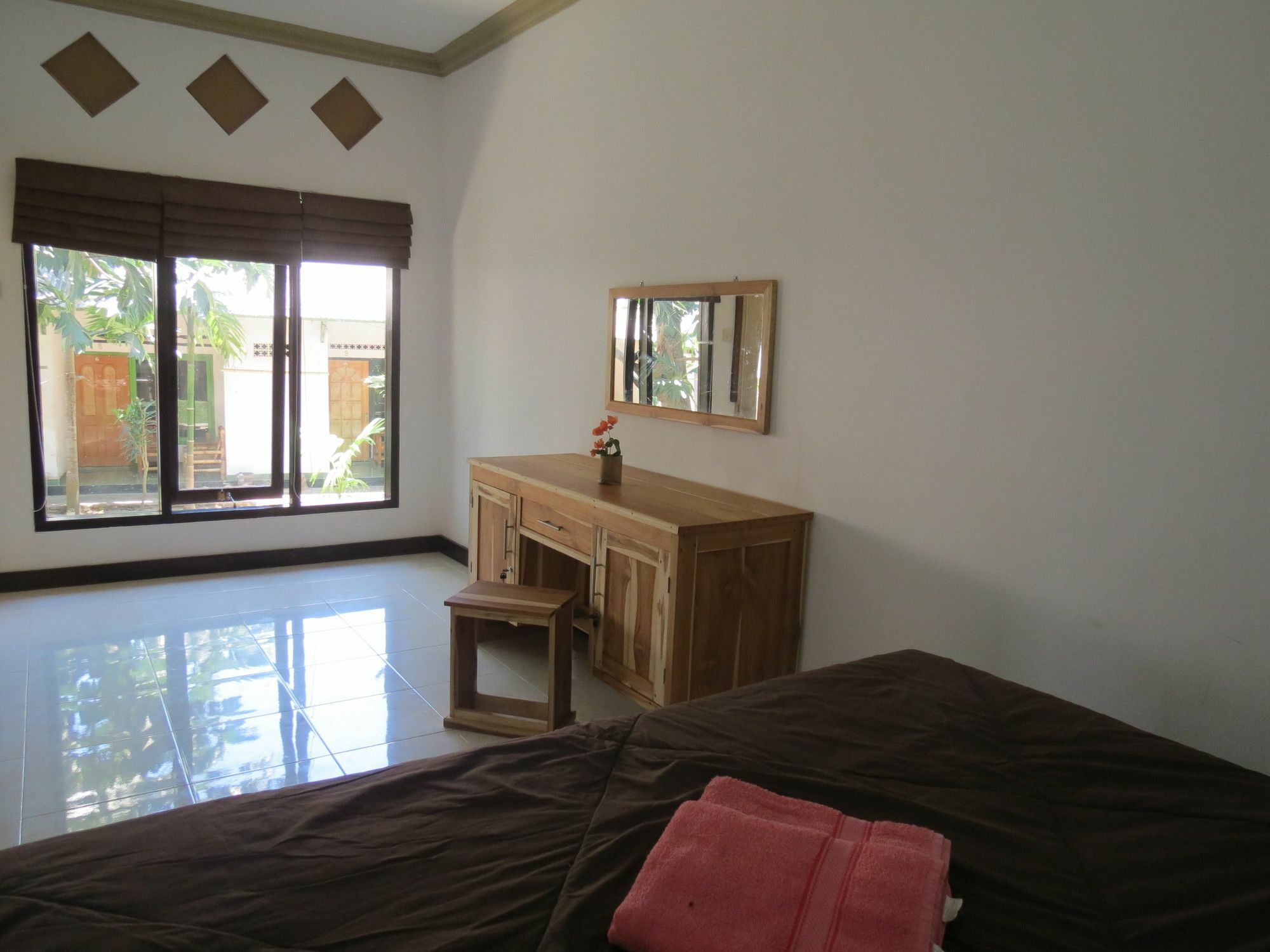 Kuta Circle Homestay Exterior foto