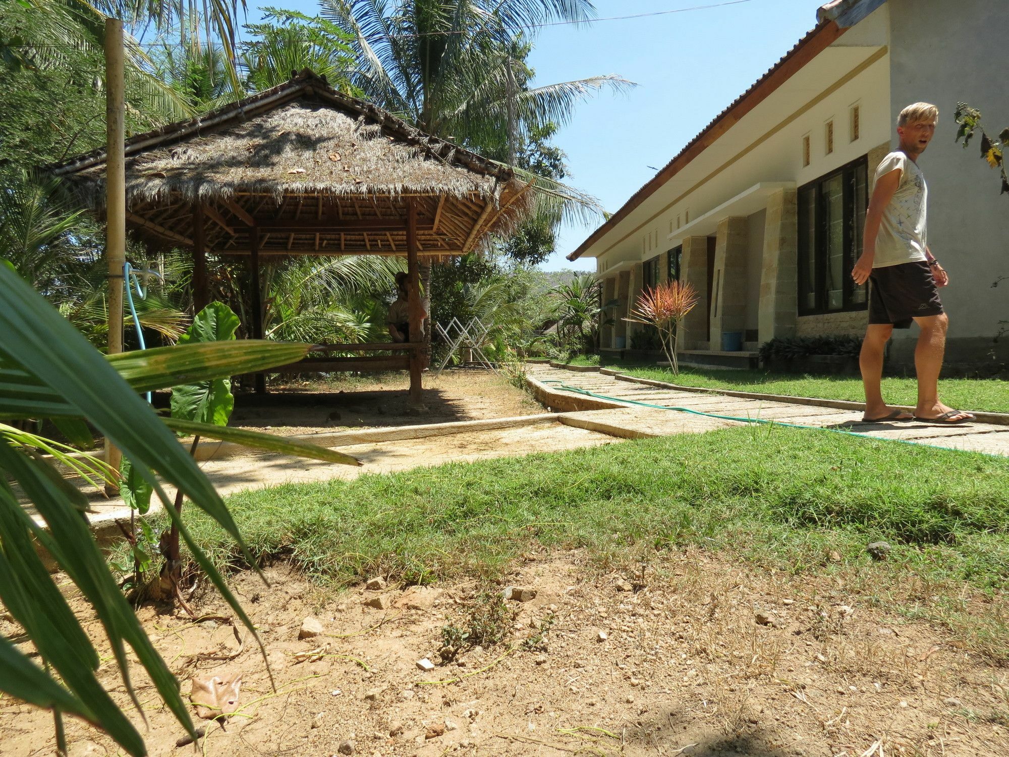 Kuta Circle Homestay Exterior foto