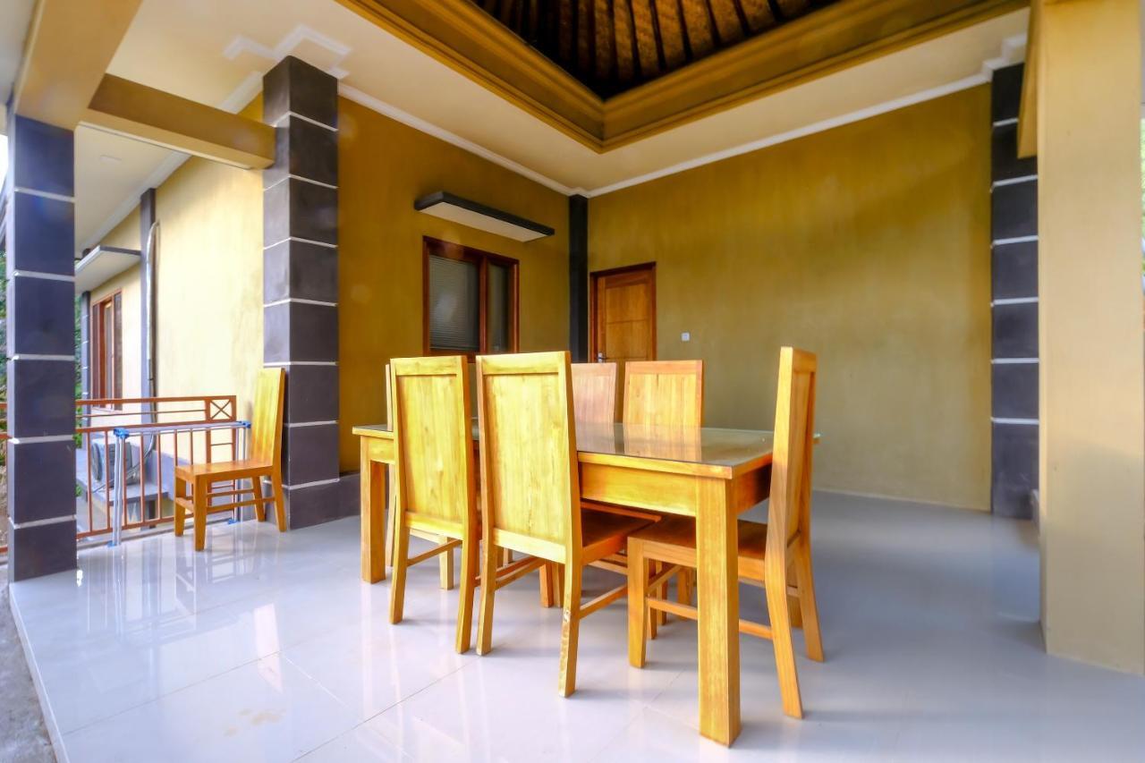 Kuta Circle Homestay Exterior foto